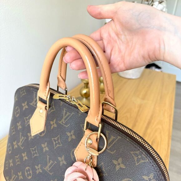 ✅AUTHENTIC✅LOUIS VUITTON ALMA PM - Picture 8 of 16